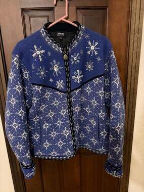 Icelandic Design 100% Wool Snowflake Embroidered Zip Up Jacket Blue Size L